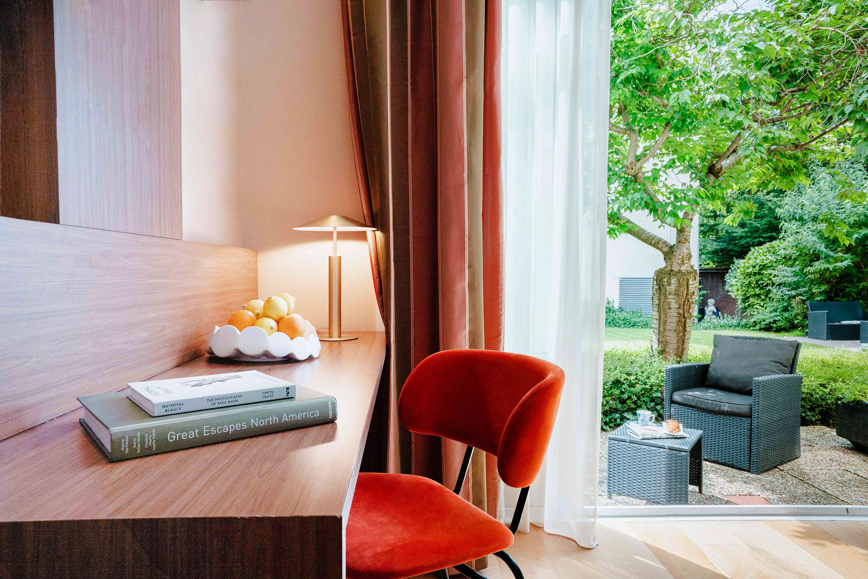 Park Den Haag, Part Of Sircle Collection 4*